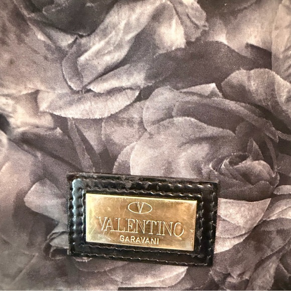 Vintage Valentino Garavani Gray Floral Shoulder Bag - Picture 2 of 11